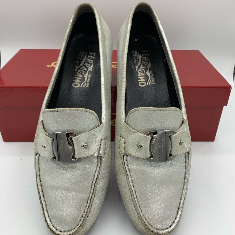 Women’s Salvatore Ferragamo Shoes Size 8B